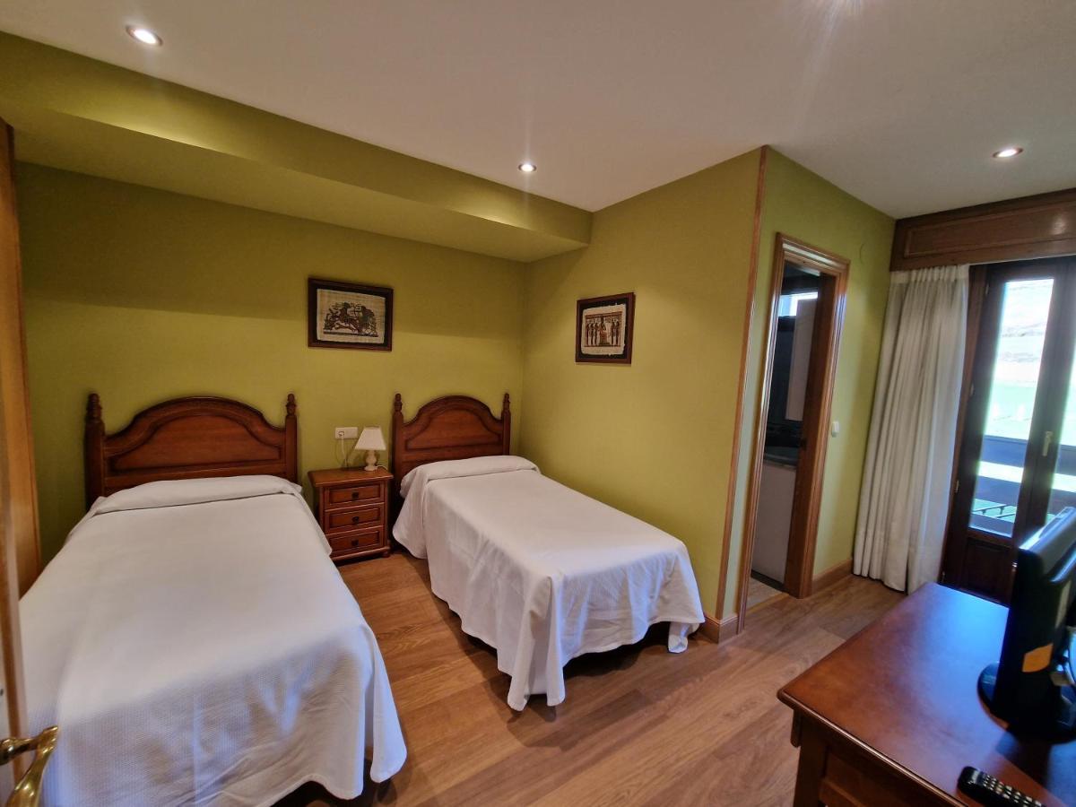 Hostal Lizuniaga Bera  Eksteriør billede