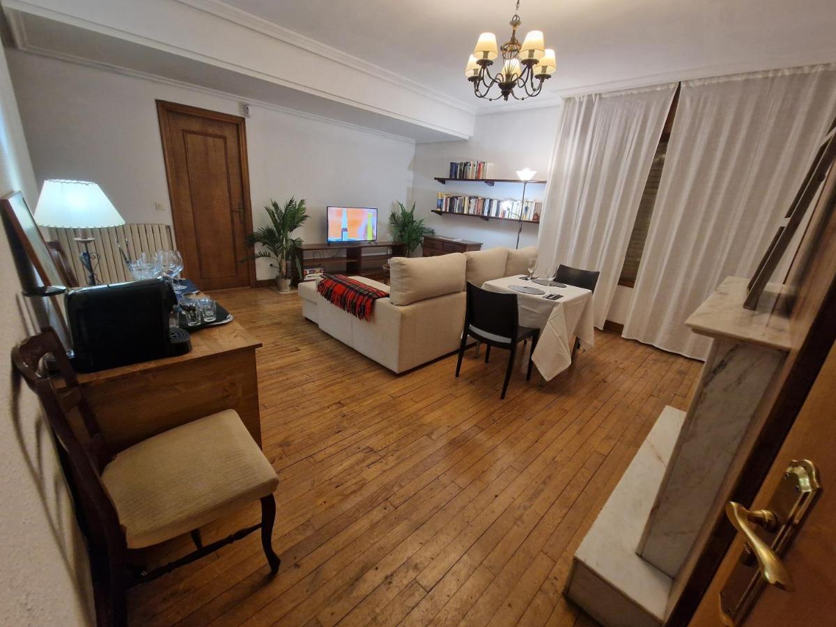 Hostal Lizuniaga Bera  Eksteriør billede