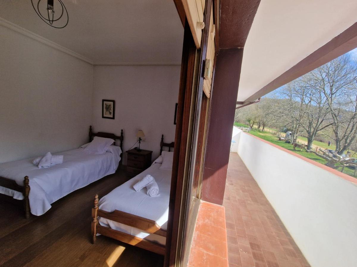 Hostal Lizuniaga Bera  Eksteriør billede