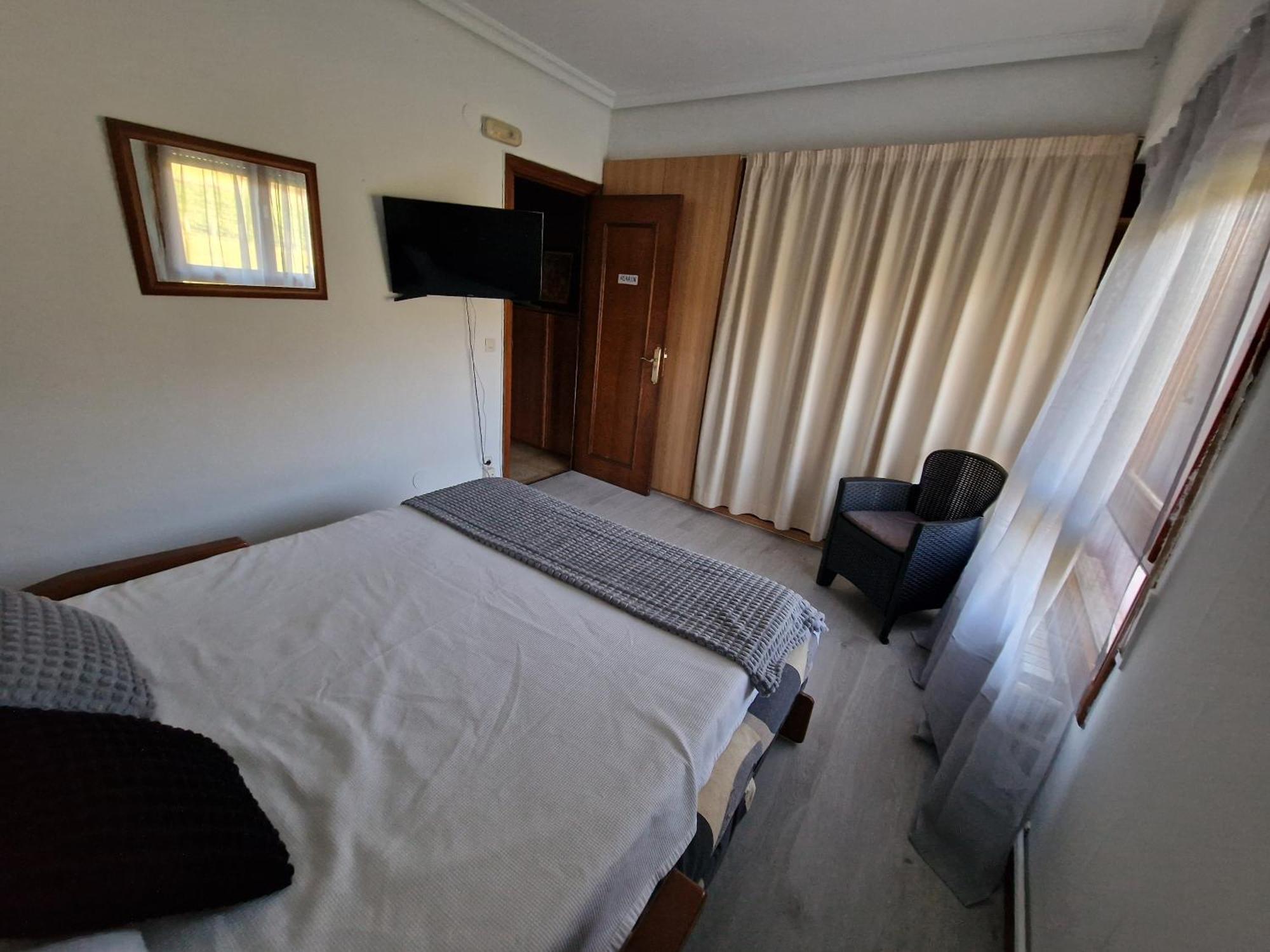 Hostal Lizuniaga Bera  Eksteriør billede